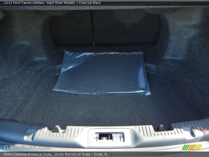 Ingot Silver Metallic / Charcoal Black 2013 Ford Taurus Limited