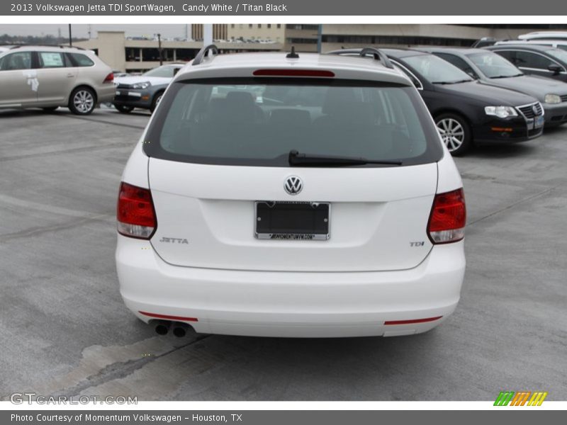 Candy White / Titan Black 2013 Volkswagen Jetta TDI SportWagen