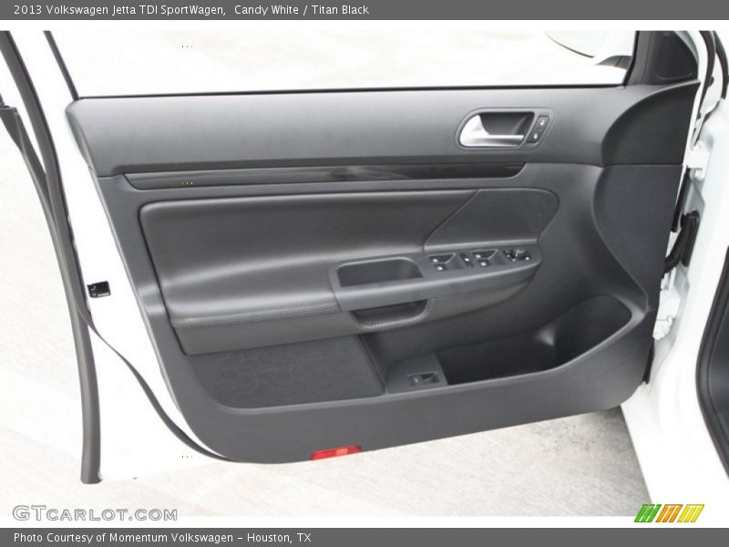 Candy White / Titan Black 2013 Volkswagen Jetta TDI SportWagen
