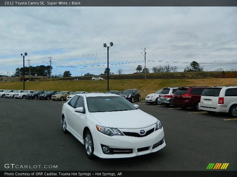 Super White / Black 2012 Toyota Camry SE