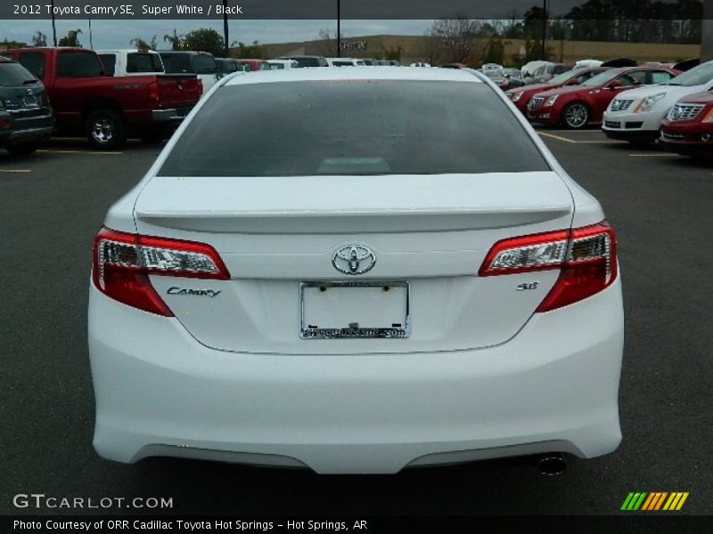 Super White / Black 2012 Toyota Camry SE