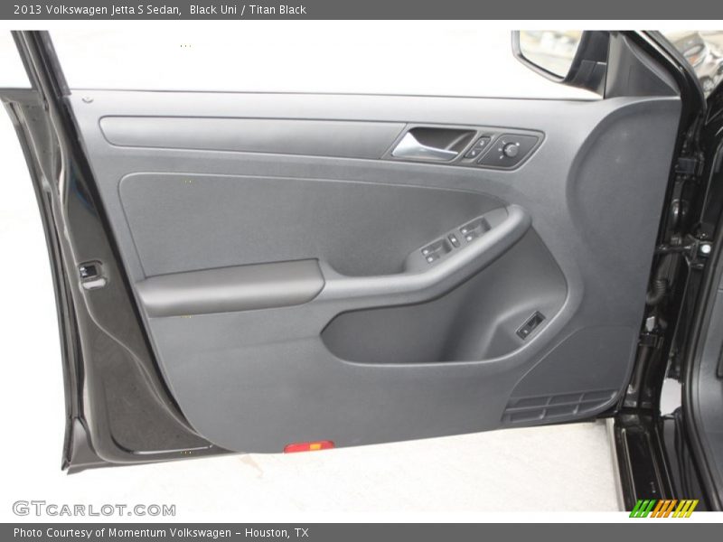 Black Uni / Titan Black 2013 Volkswagen Jetta S Sedan
