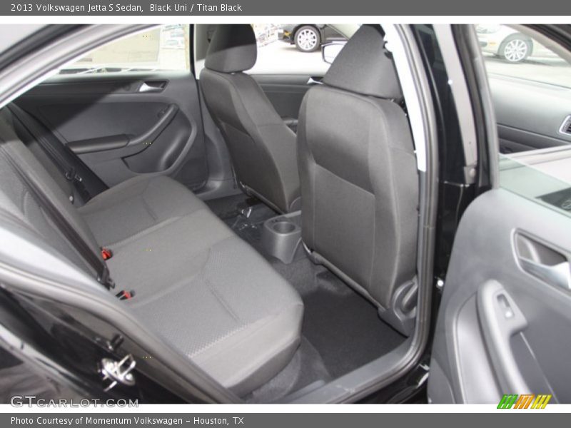 Black Uni / Titan Black 2013 Volkswagen Jetta S Sedan