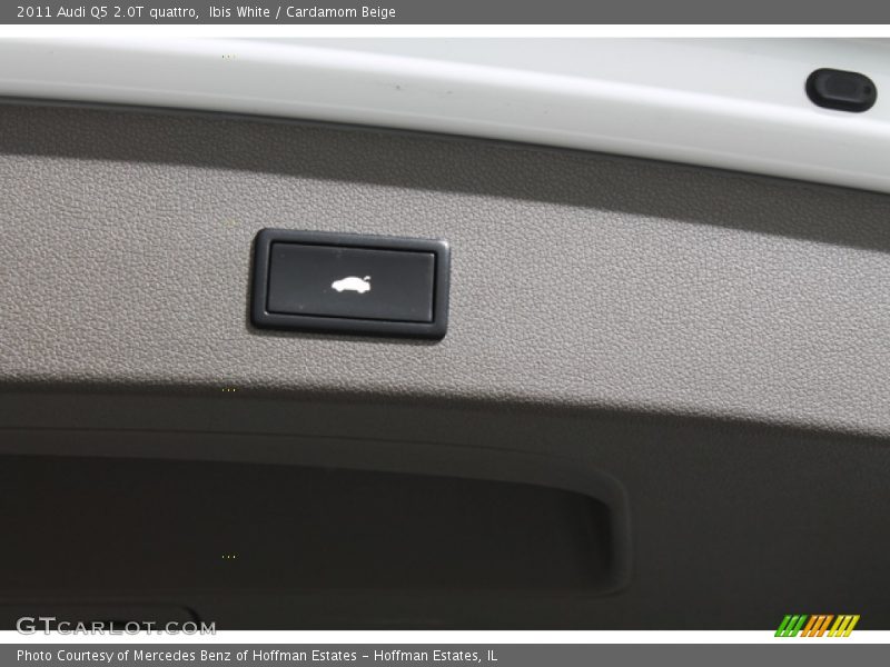 Ibis White / Cardamom Beige 2011 Audi Q5 2.0T quattro