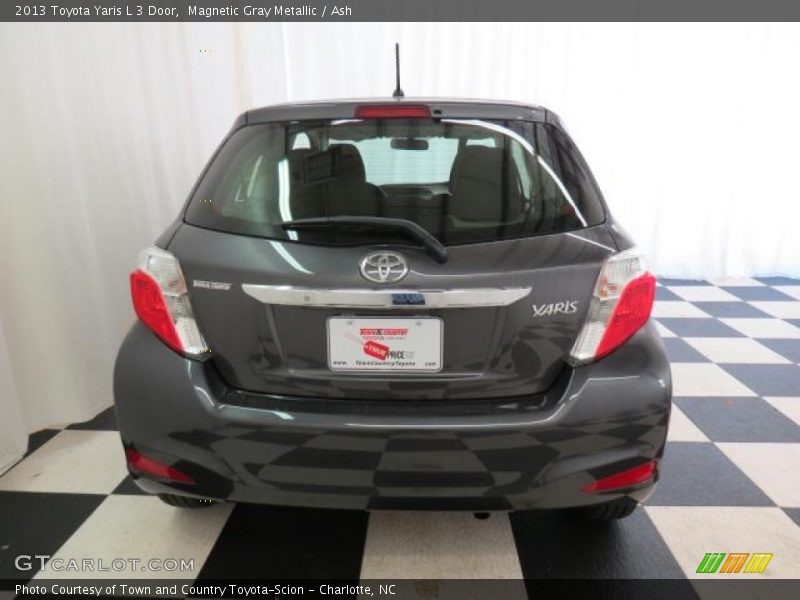 Magnetic Gray Metallic / Ash 2013 Toyota Yaris L 3 Door