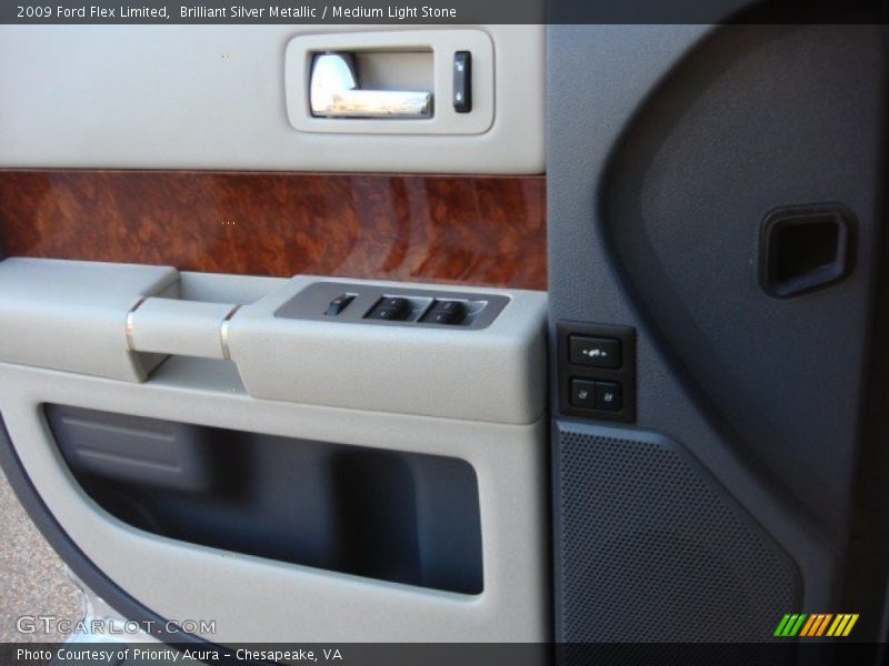 Brilliant Silver Metallic / Medium Light Stone 2009 Ford Flex Limited