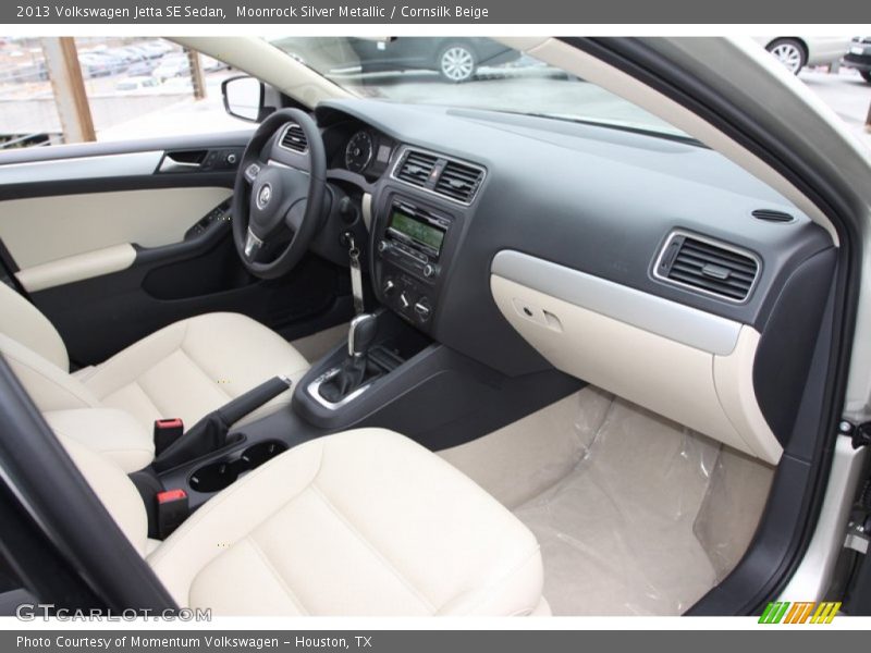 Moonrock Silver Metallic / Cornsilk Beige 2013 Volkswagen Jetta SE Sedan