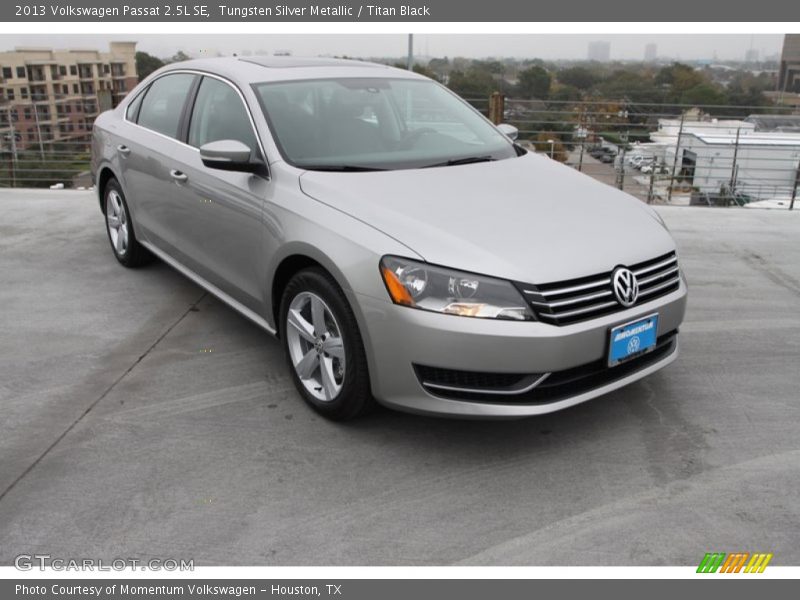 Tungsten Silver Metallic / Titan Black 2013 Volkswagen Passat 2.5L SE