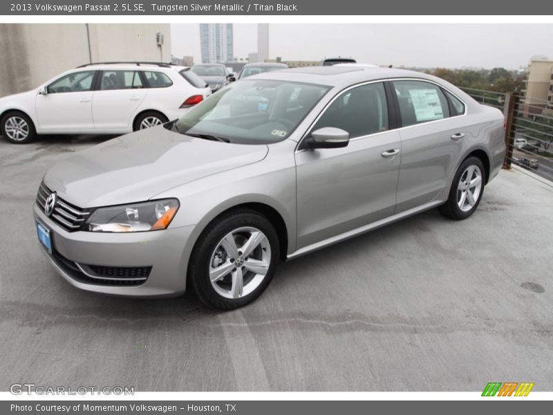 Tungsten Silver Metallic / Titan Black 2013 Volkswagen Passat 2.5L SE