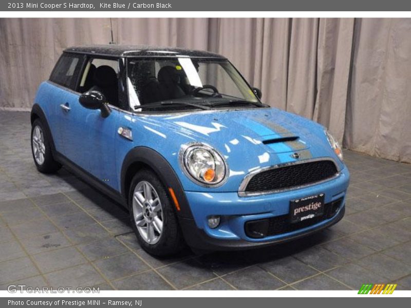 Front 3/4 View of 2013 Cooper S Hardtop