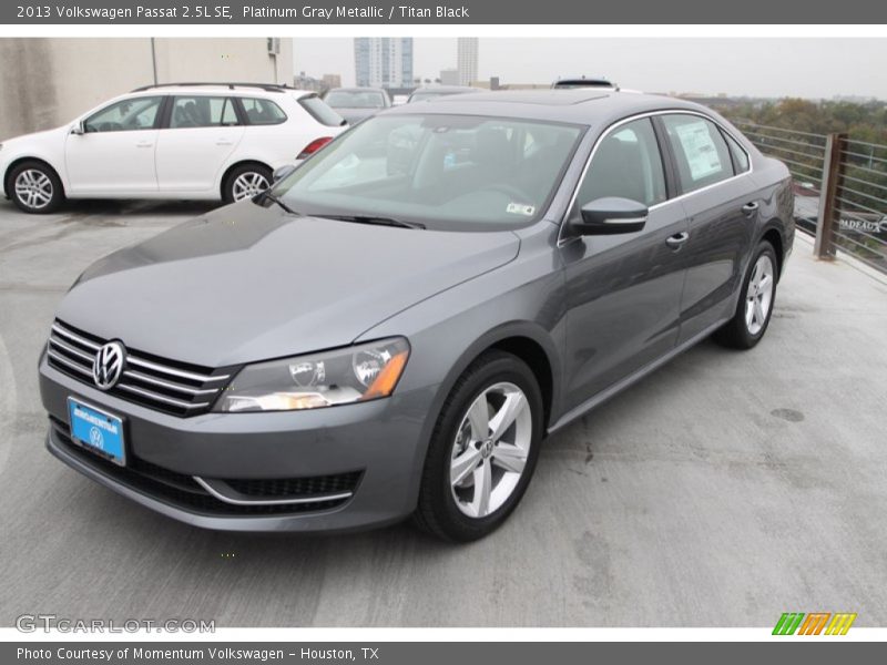 Platinum Gray Metallic / Titan Black 2013 Volkswagen Passat 2.5L SE