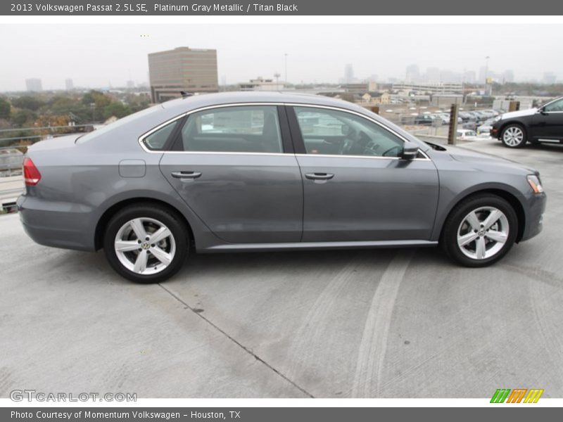 Platinum Gray Metallic / Titan Black 2013 Volkswagen Passat 2.5L SE