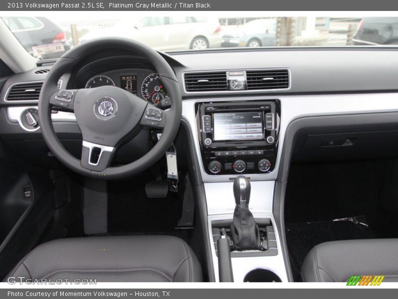 Platinum Gray Metallic / Titan Black 2013 Volkswagen Passat 2.5L SE