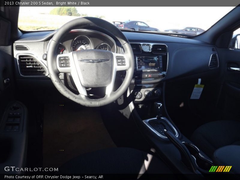 Bright White / Black 2013 Chrysler 200 S Sedan