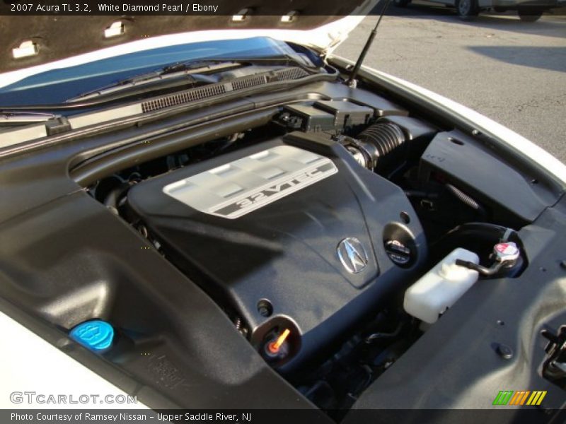 White Diamond Pearl / Ebony 2007 Acura TL 3.2
