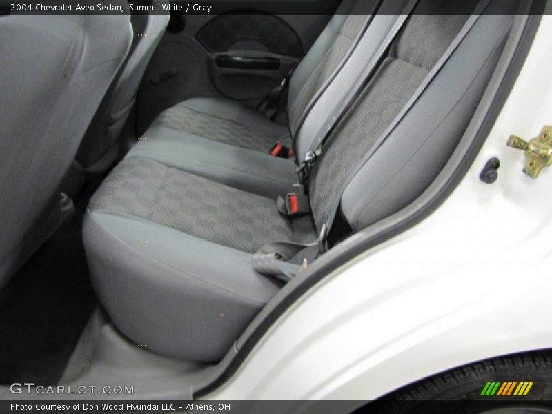 Summit White / Gray 2004 Chevrolet Aveo Sedan