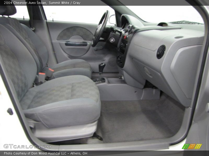Summit White / Gray 2004 Chevrolet Aveo Sedan