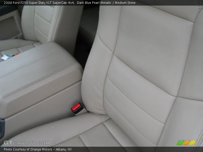 Dark Blue Pearl Metallic / Medium Stone 2009 Ford F250 Super Duty XLT SuperCab 4x4