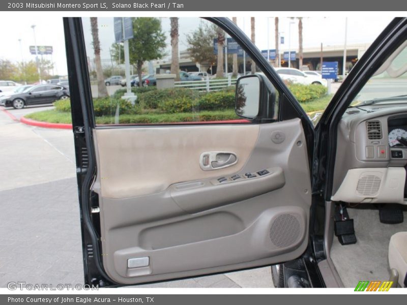 Solano Black Pearl / Tan 2003 Mitsubishi Montero Sport LS