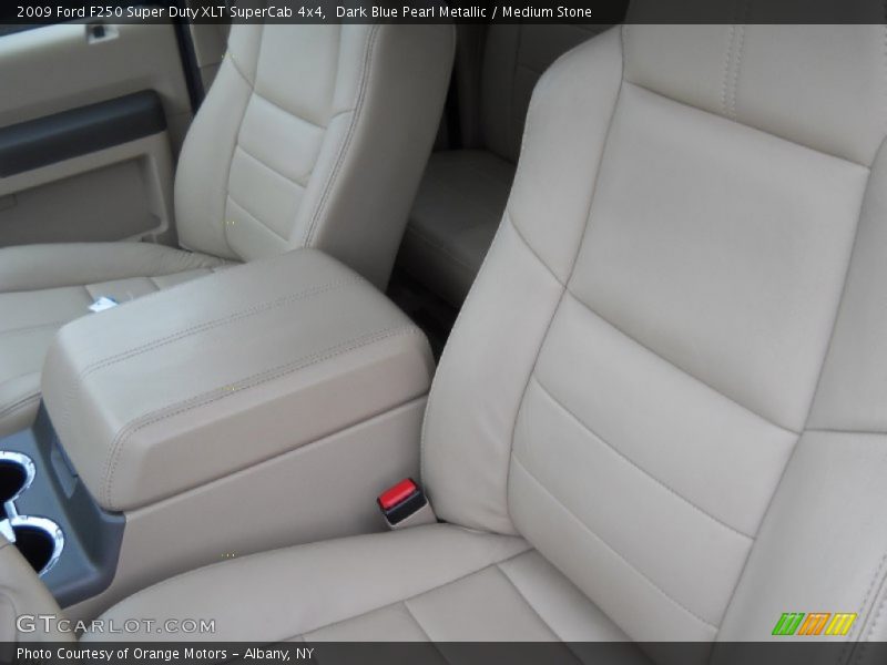 Dark Blue Pearl Metallic / Medium Stone 2009 Ford F250 Super Duty XLT SuperCab 4x4