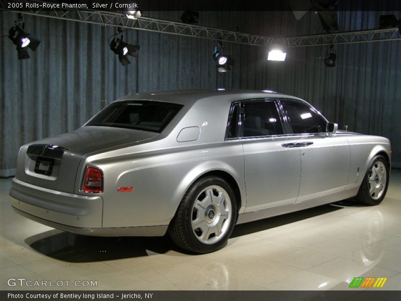 Silver / Cornsilk 2005 Rolls-Royce Phantom