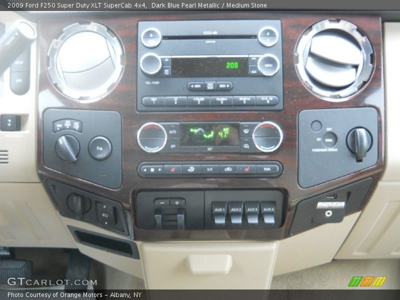 Dark Blue Pearl Metallic / Medium Stone 2009 Ford F250 Super Duty XLT SuperCab 4x4