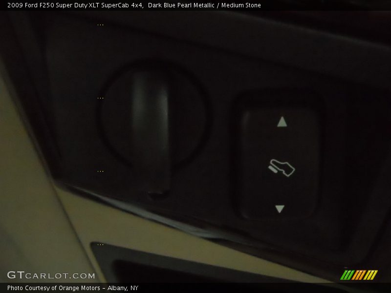 Dark Blue Pearl Metallic / Medium Stone 2009 Ford F250 Super Duty XLT SuperCab 4x4