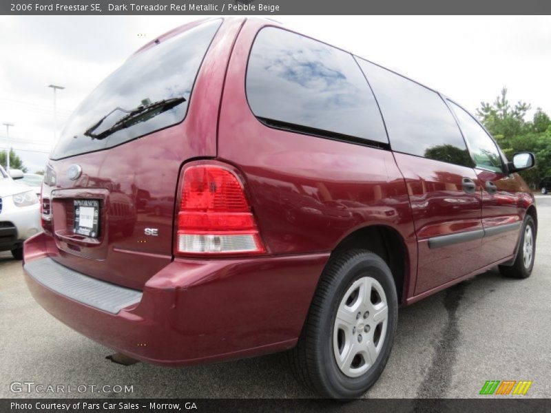 Dark Toreador Red Metallic / Pebble Beige 2006 Ford Freestar SE