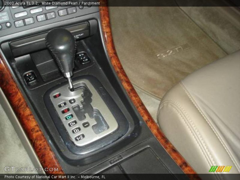 White Diamond Pearl / Parchment 2003 Acura TL 3.2