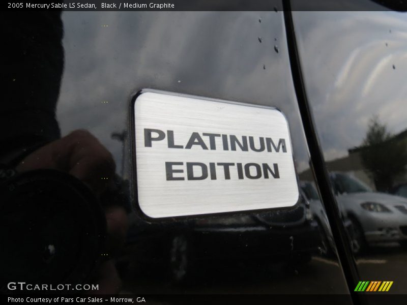  2005 Sable LS Sedan Logo