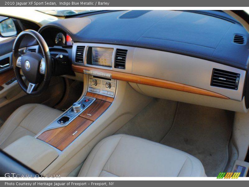 Indigo Blue Metallic / Barley 2010 Jaguar XF Sport Sedan
