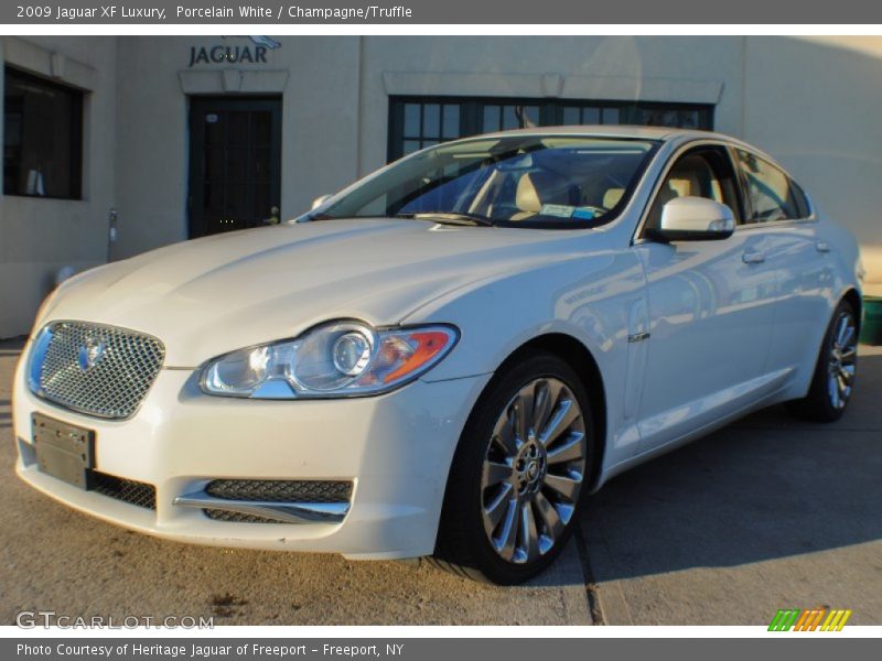 Porcelain White / Champagne/Truffle 2009 Jaguar XF Luxury