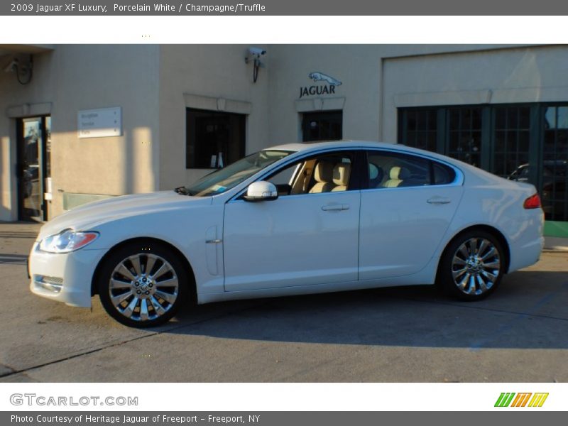Porcelain White / Champagne/Truffle 2009 Jaguar XF Luxury