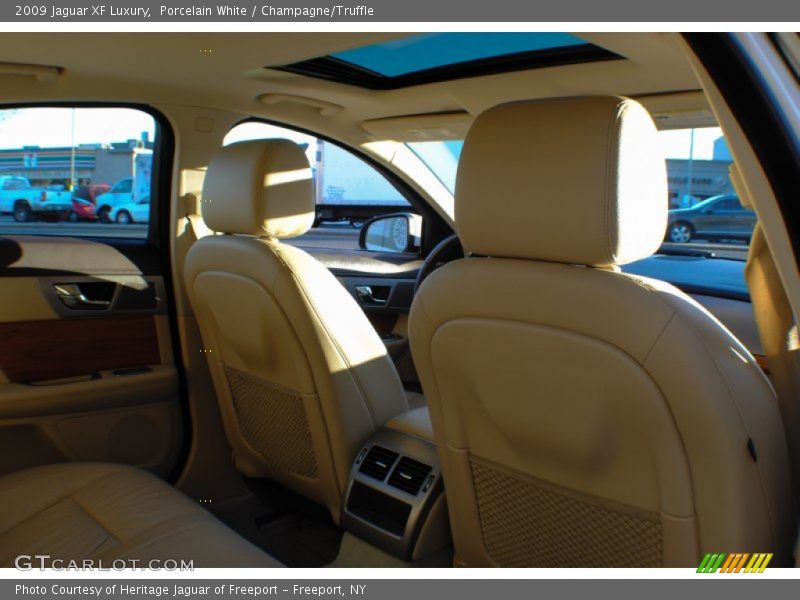 Porcelain White / Champagne/Truffle 2009 Jaguar XF Luxury