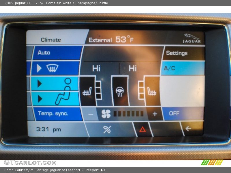 Porcelain White / Champagne/Truffle 2009 Jaguar XF Luxury