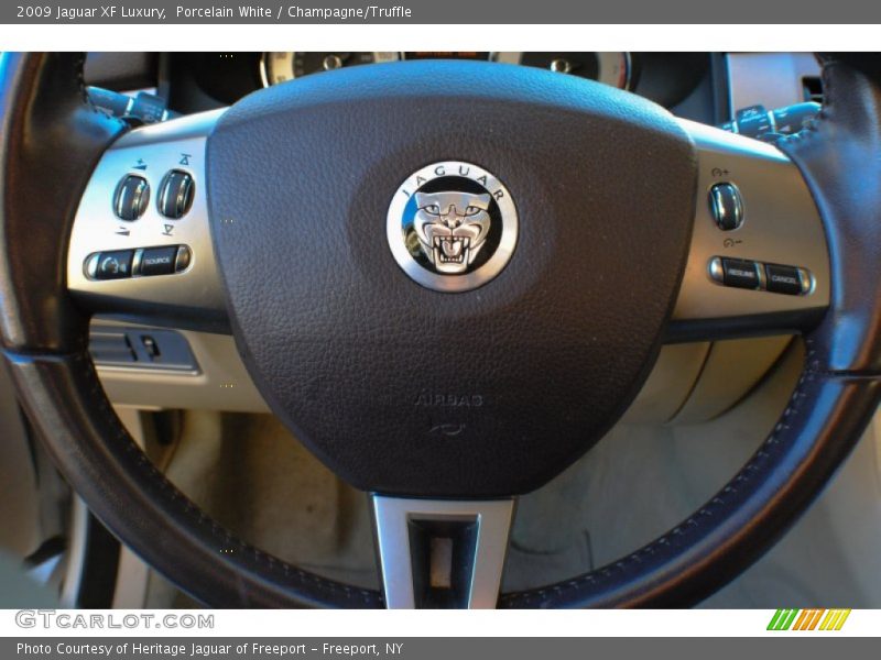 Porcelain White / Champagne/Truffle 2009 Jaguar XF Luxury