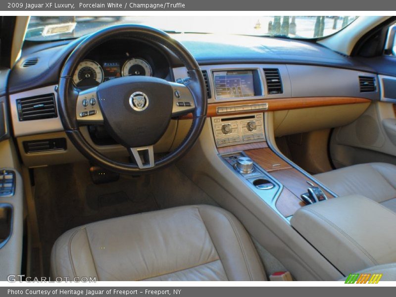 Porcelain White / Champagne/Truffle 2009 Jaguar XF Luxury