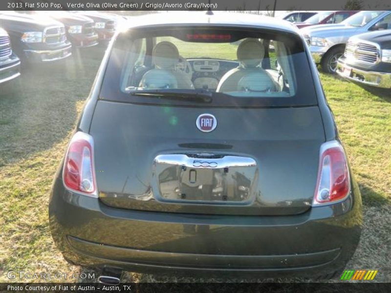 Verde Oliva (Olive Green) / Grigio/Avorio (Gray/Ivory) 2013 Fiat 500 Pop