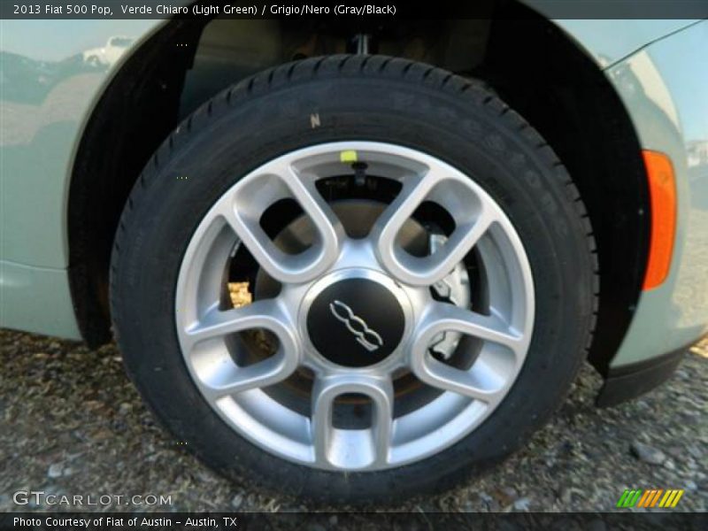 Verde Chiaro (Light Green) / Grigio/Nero (Gray/Black) 2013 Fiat 500 Pop