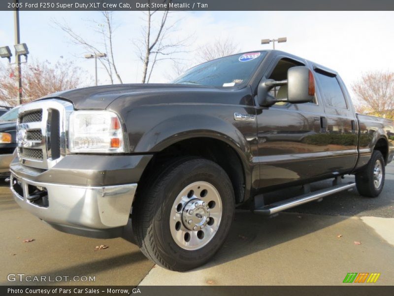 Dark Stone Metallic / Tan 2005 Ford F250 Super Duty XLT Crew Cab