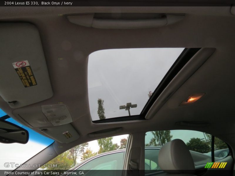 Black Onyx / Ivory 2004 Lexus ES 330