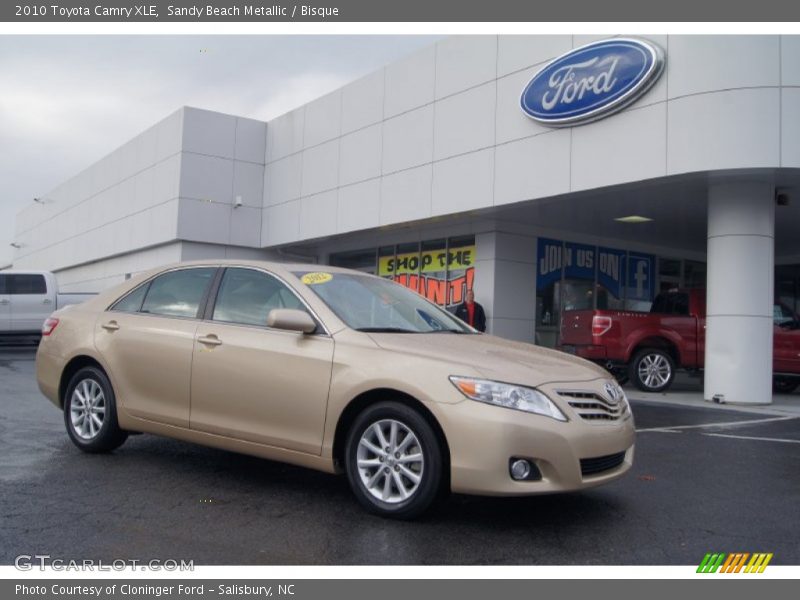 Sandy Beach Metallic / Bisque 2010 Toyota Camry XLE
