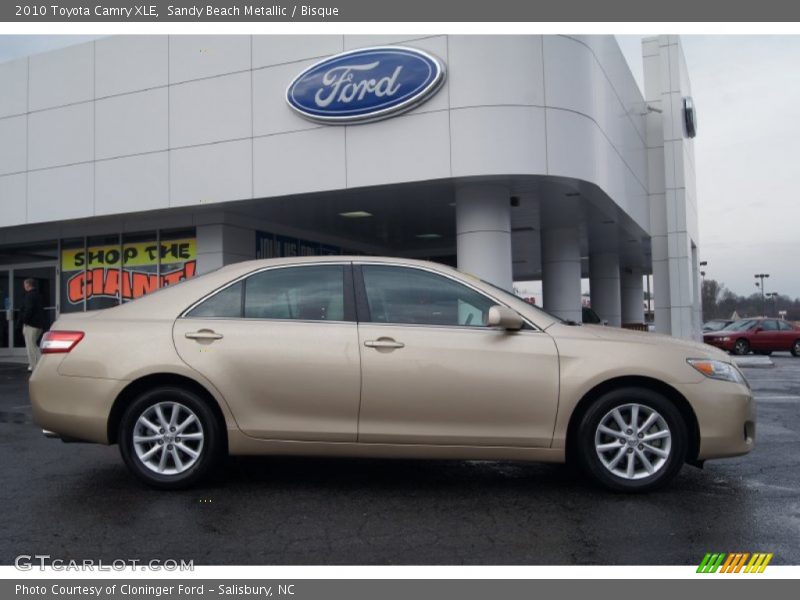 Sandy Beach Metallic / Bisque 2010 Toyota Camry XLE