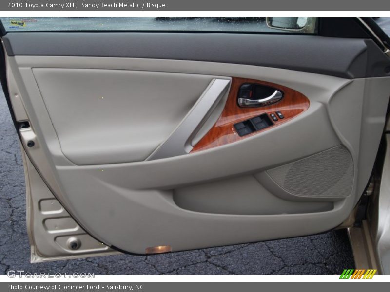Sandy Beach Metallic / Bisque 2010 Toyota Camry XLE