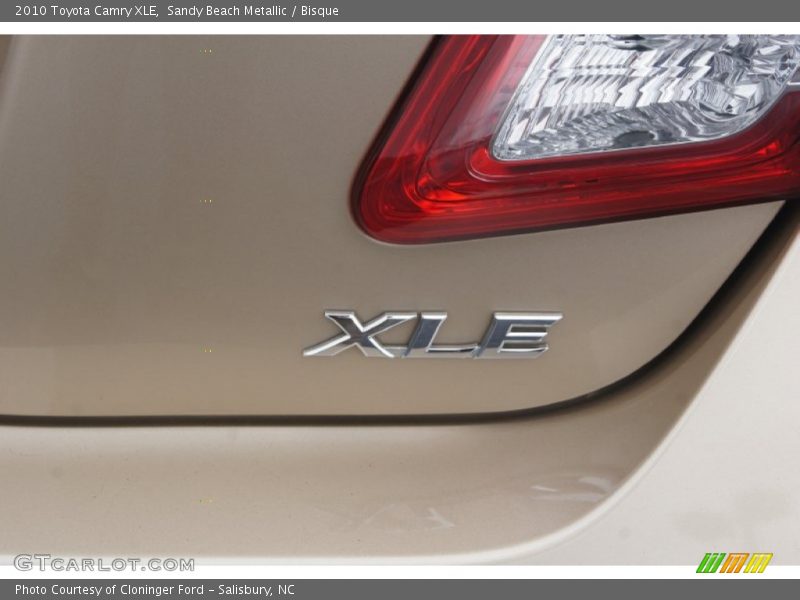 Sandy Beach Metallic / Bisque 2010 Toyota Camry XLE