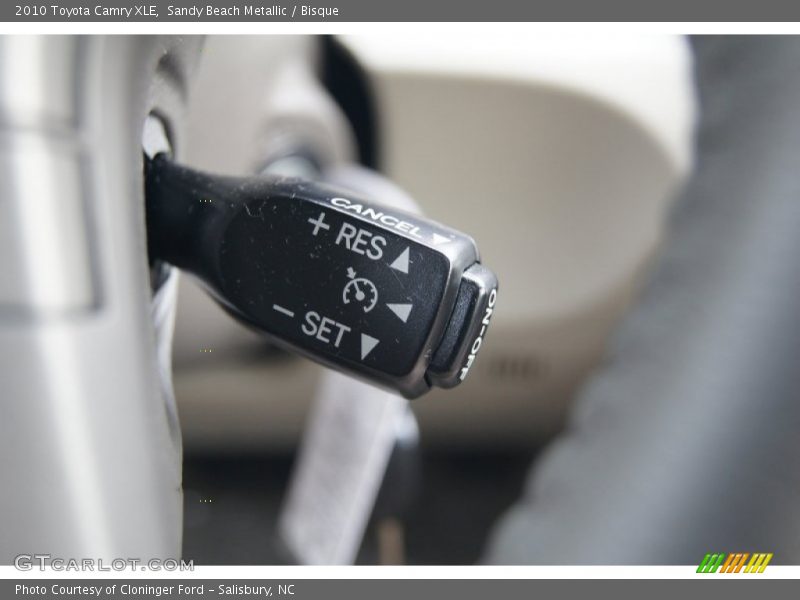 Sandy Beach Metallic / Bisque 2010 Toyota Camry XLE