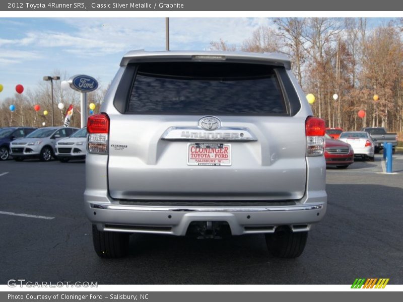 Classic Silver Metallic / Graphite 2012 Toyota 4Runner SR5