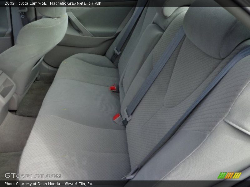 Magnetic Gray Metallic / Ash 2009 Toyota Camry SE