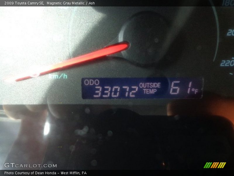Magnetic Gray Metallic / Ash 2009 Toyota Camry SE