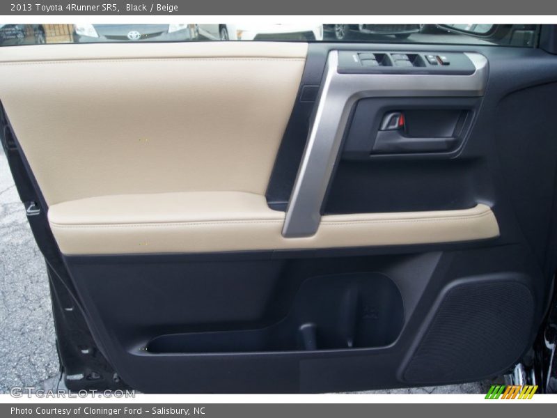 Black / Beige 2013 Toyota 4Runner SR5